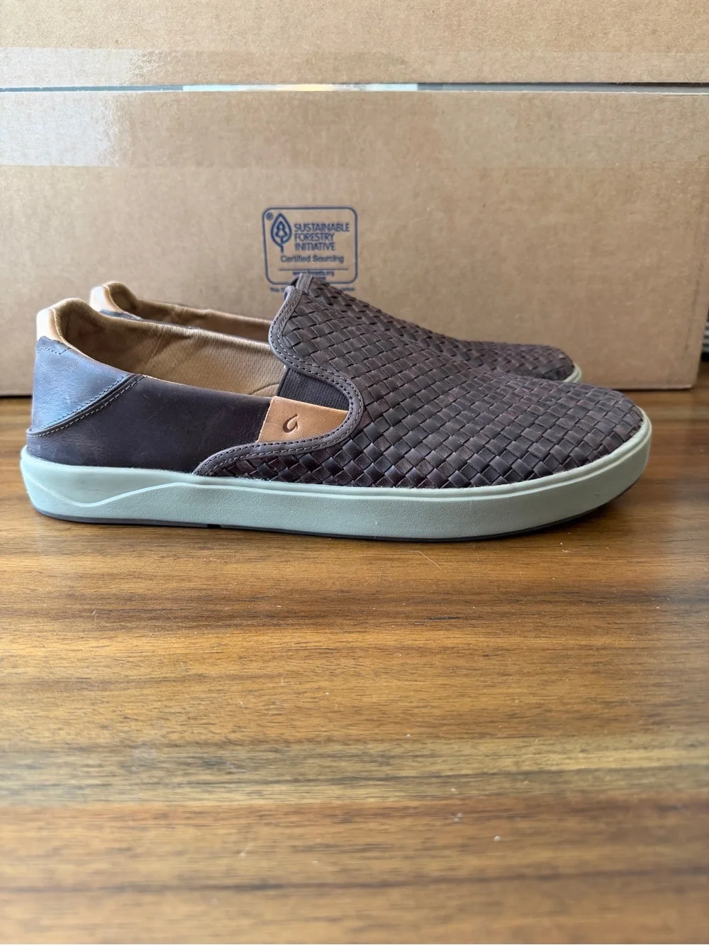 OluKai Lae'ahi Lauhala Dark Java Woven Slip-On Loafers with Tan Accents